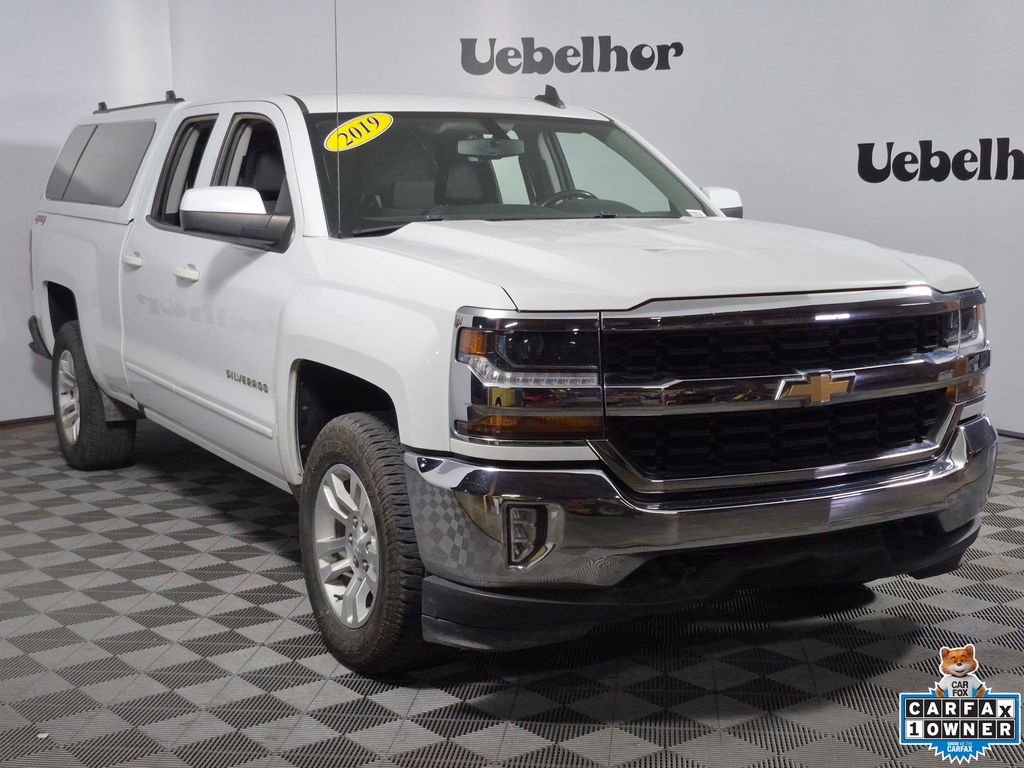Summit White 2019 Chevrolet Silverado 1500 Pickup Truck Four-Wheel Drive 6-Speed Automatic Overdrive
