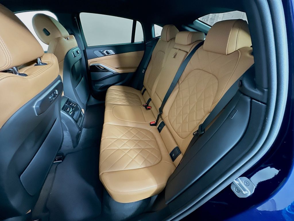 Thumbnail: 2026 BMW X6 - 17