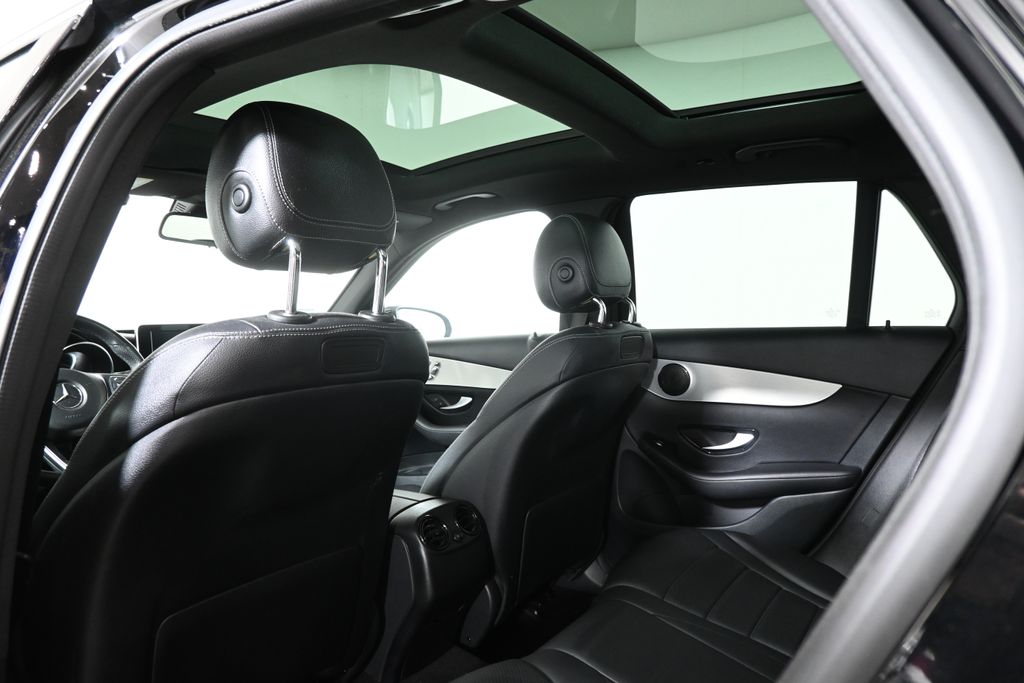 Thumbnail: 2019 Mercedes-Benz GLC - 6