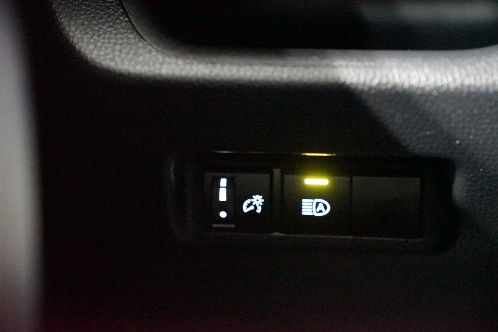 Thumbnail: 2025 Toyota RAV4 - 23