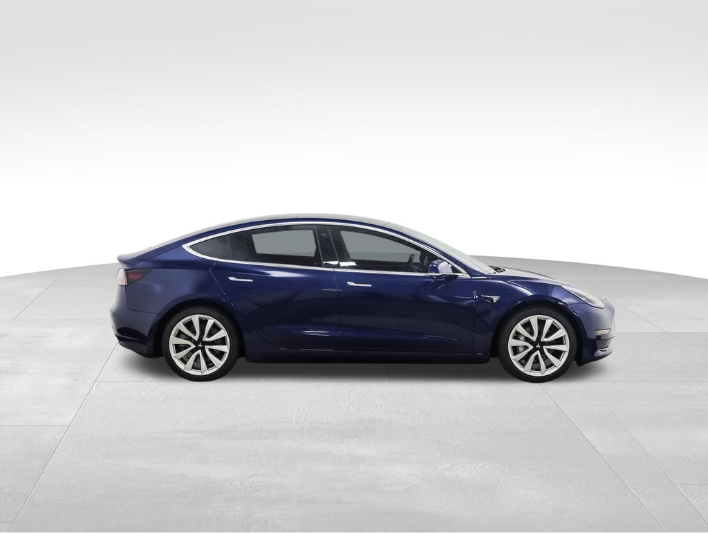 Thumbnail: 2018 Tesla Model 3 - 6