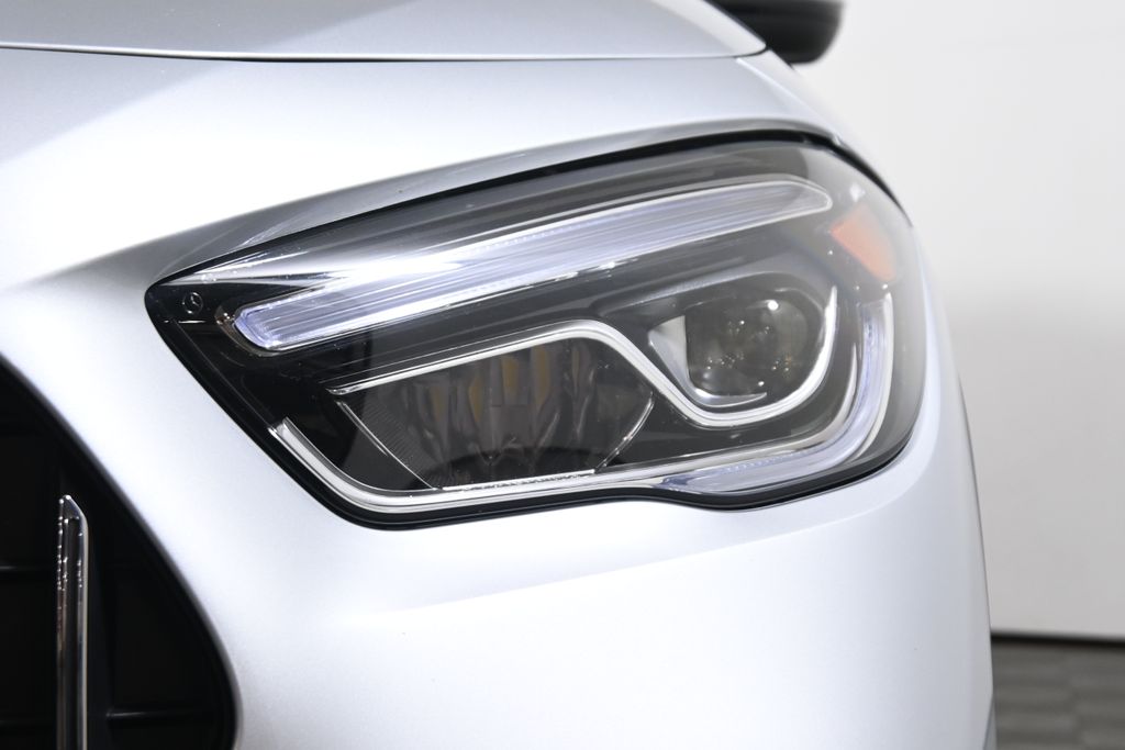 Thumbnail: 2023 Mercedes-Benz GLA - 11