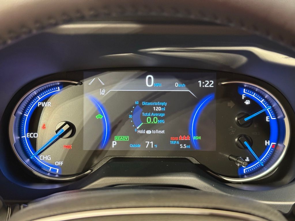 Thumbnail: 2025 Toyota RAV4 - 27