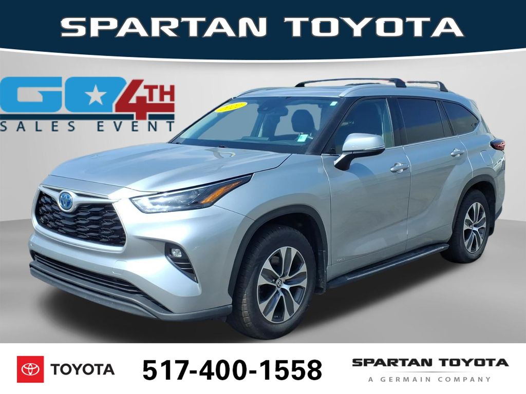 2022 Toyota Highlander Hybrid XLE