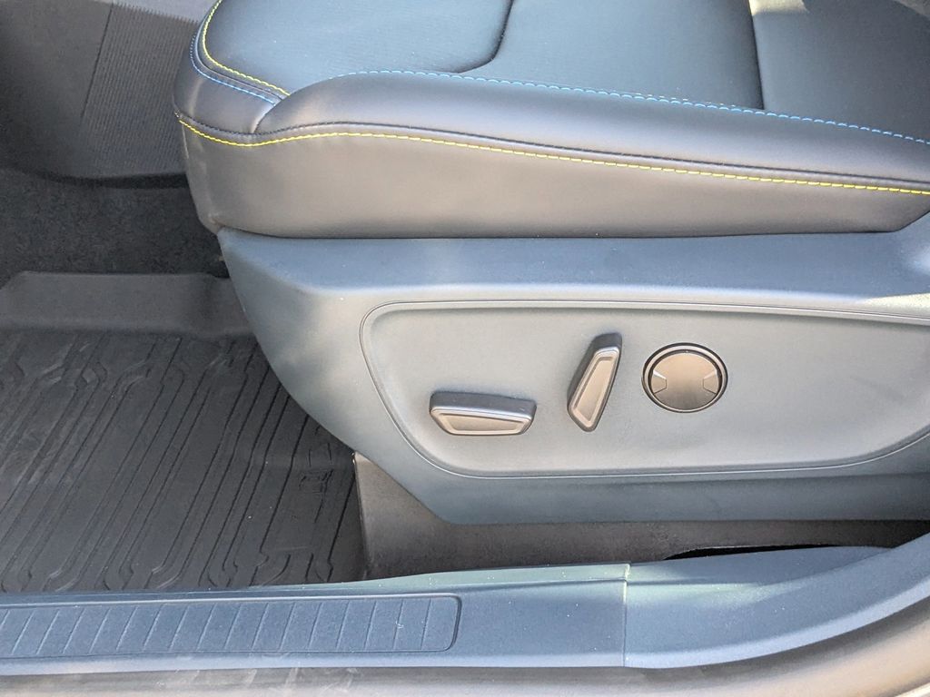 2025 Ford Maverick Lobo