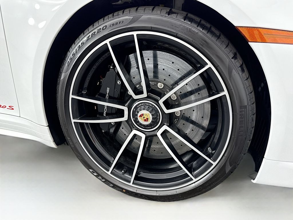 Thumbnail: 2022 Porsche 911 - 30