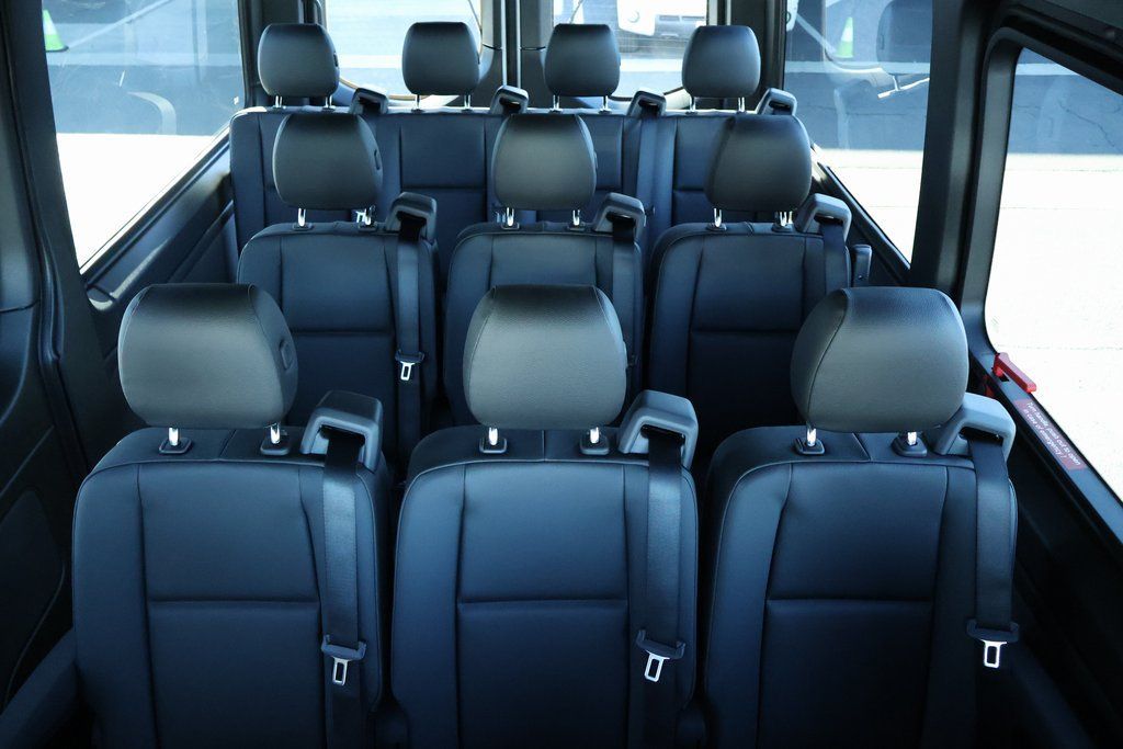 Thumbnail: 2025 Mercedes-Benz Sprinter - 8