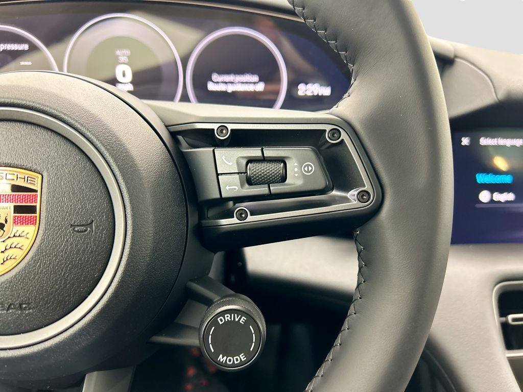 Thumbnail: 2026 Porsche Taycan - 15