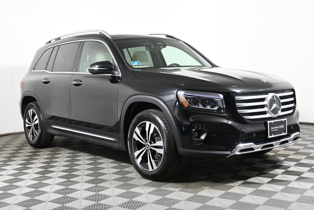 2025 Mercedes-Benz GLB 250 8