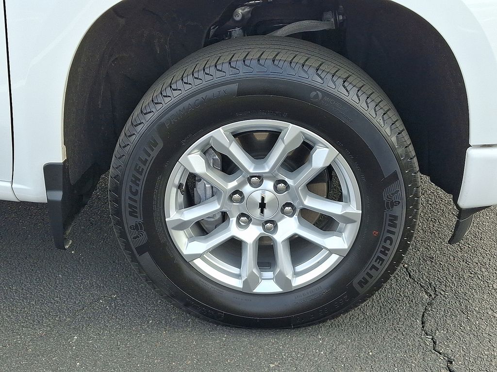 Thumbnail: 2026 Chevrolet Silverado 1500 - 8