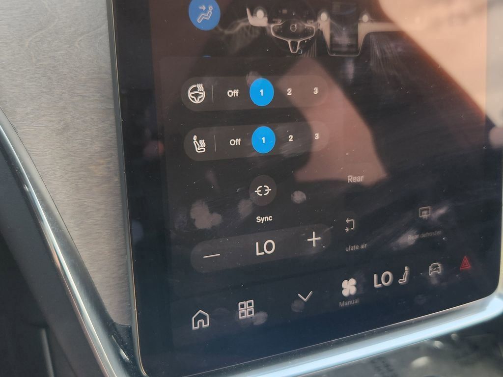 2025 Volvo EX90 Ultra - Photo 15