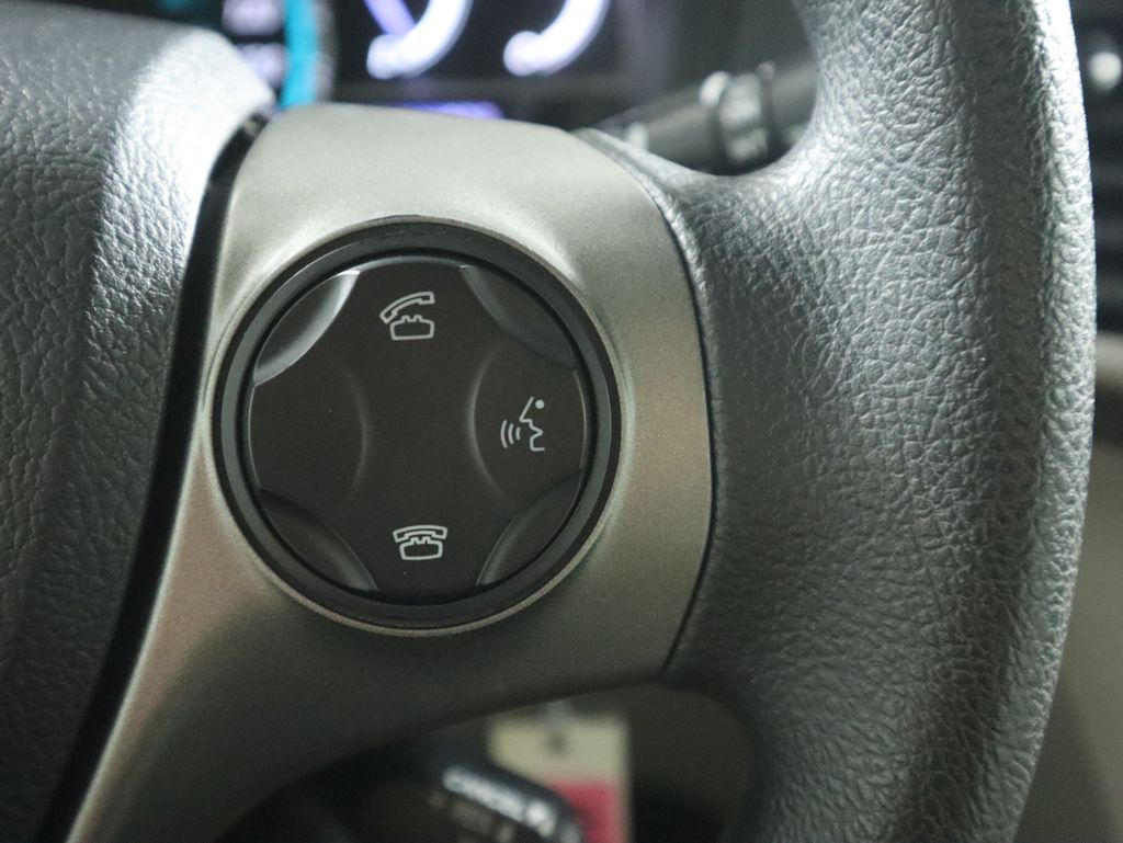 Thumbnail: 2015 Toyota Venza - 12