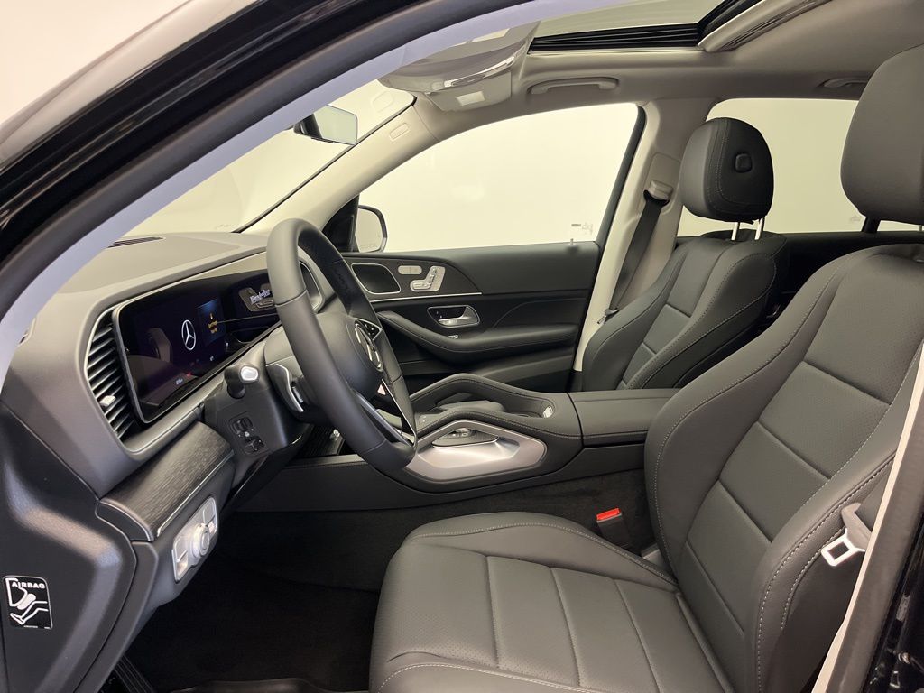 Thumbnail: 2026 Mercedes-Benz GLE - 12