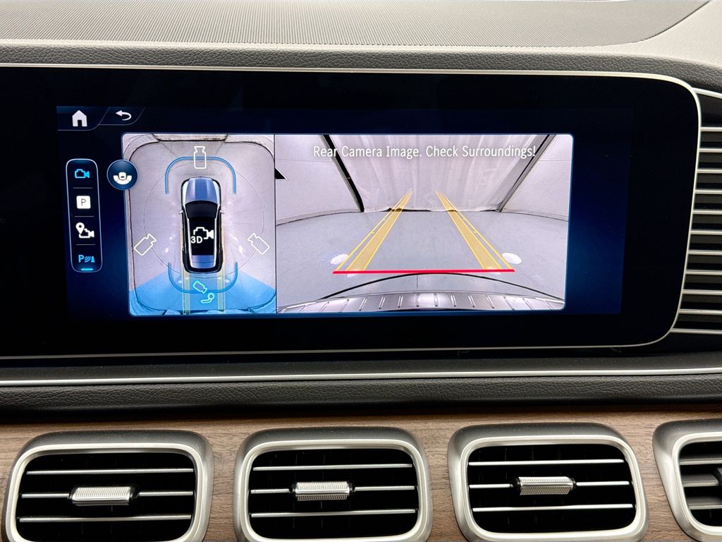 Thumbnail: 2026 Mercedes-Benz GLE - 15