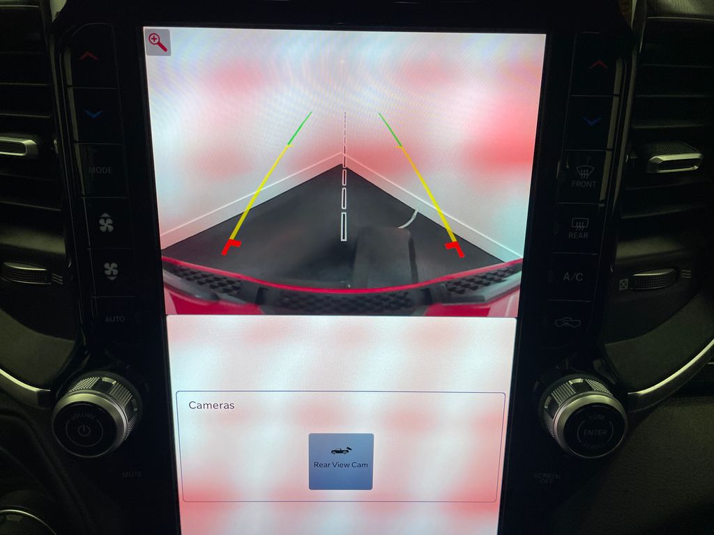 Thumbnail: 2025 RAM 1500 - 28