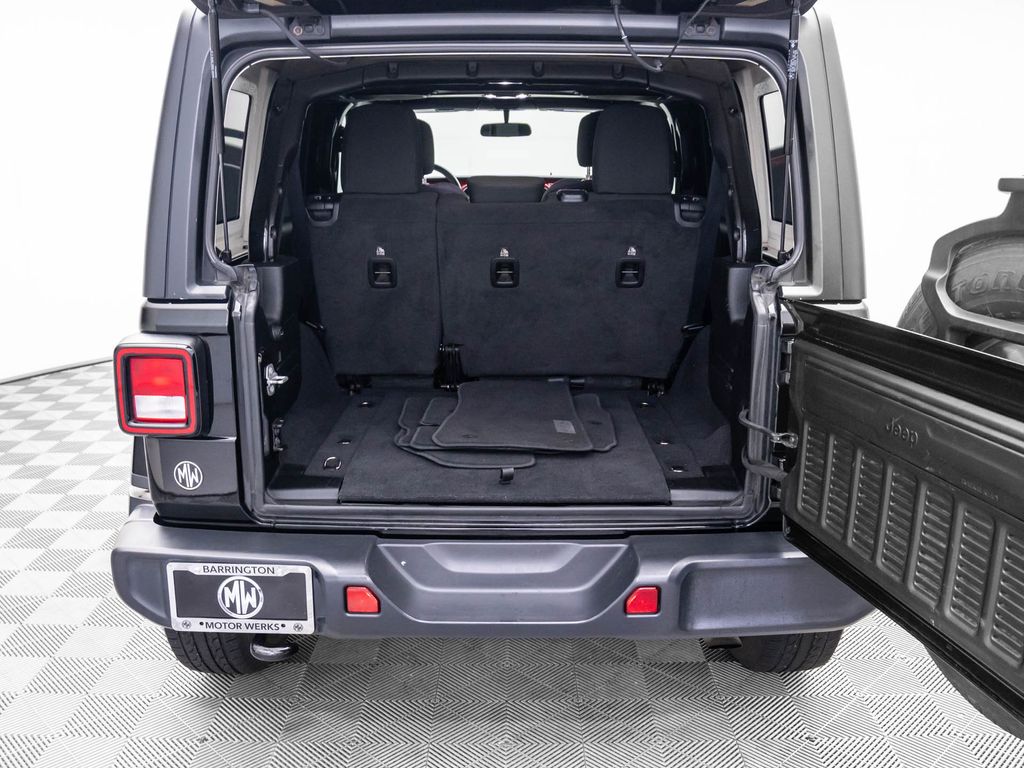 2020 Jeep Wrangler Unlimited Sahara photo
