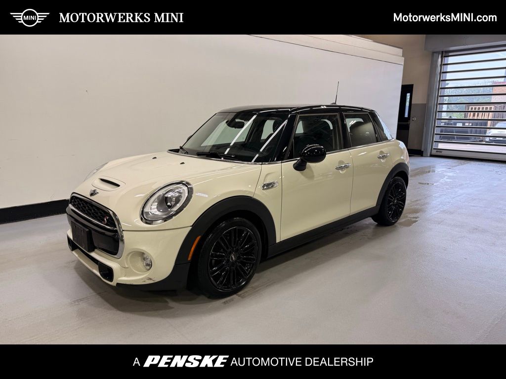 Thumbnail: 2017 MINI Cooper - 1