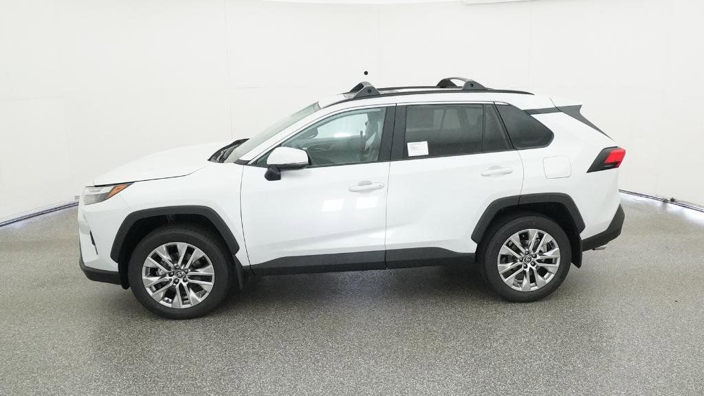 Thumbnail: 2025 Toyota RAV4 - 26