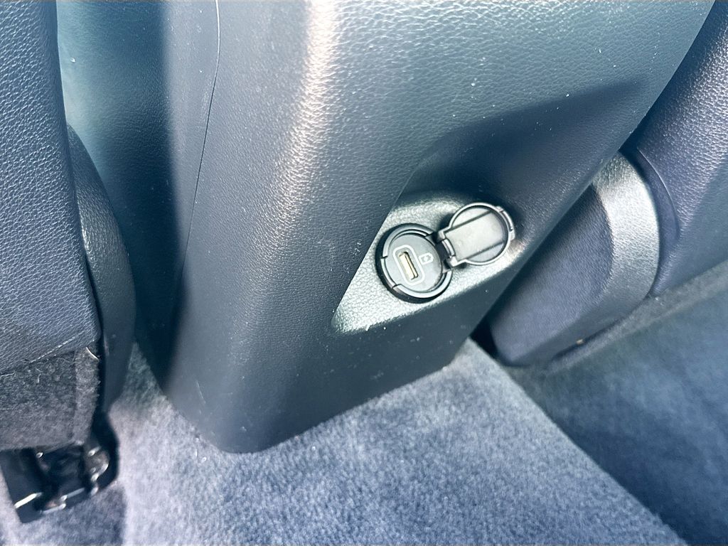 Used 2018 Gray Hyundai Sport+ image 26