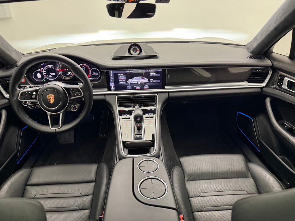 Thumbnail: 2020 Porsche Panamera - 14