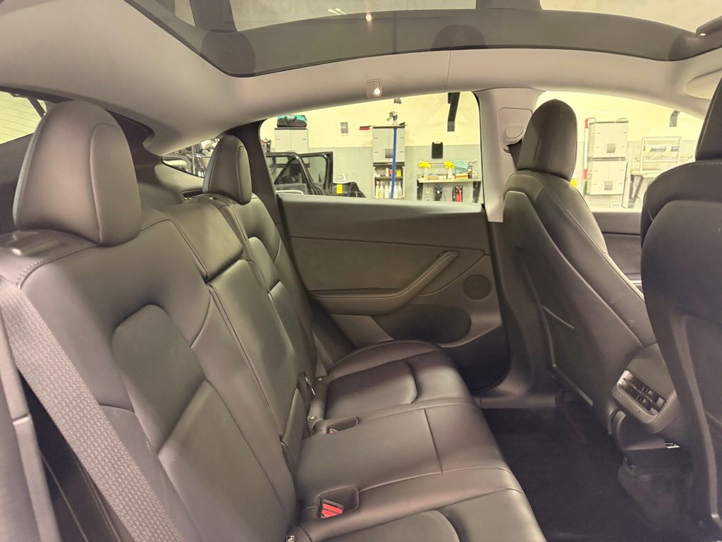 Thumbnail: 2022 Tesla Model Y - 24