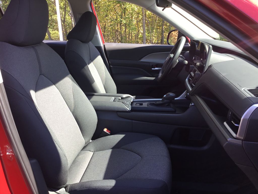 Thumbnail: 2025 Toyota Grand Highlander - 13