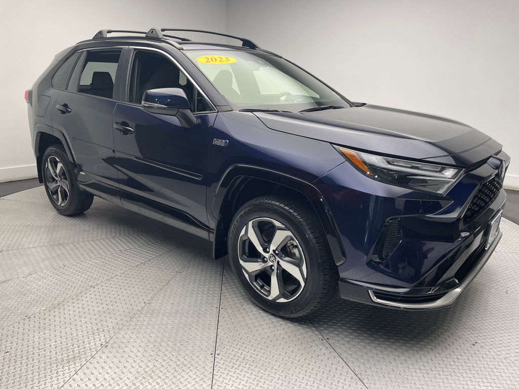2023 Toyota RAV4 Prime SE 3