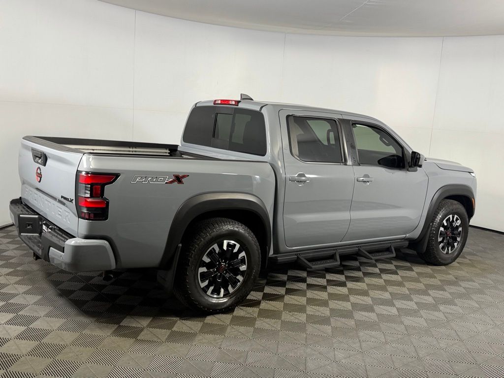 View vehicle photo 5