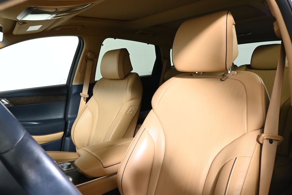 Thumbnail: 2021 Genesis GV80 - 16