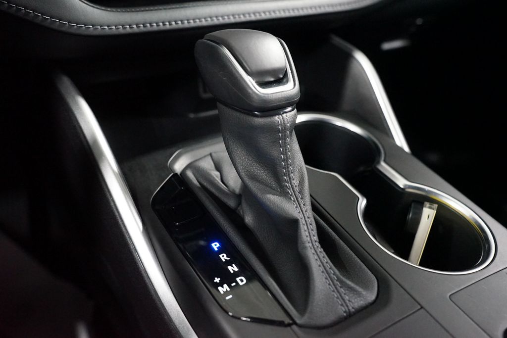 Thumbnail: 2024 Toyota Highlander - 22