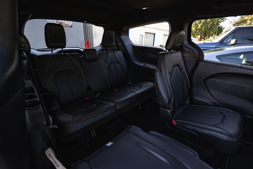 2026 Chrysler Pacifica Select thumbnail 31