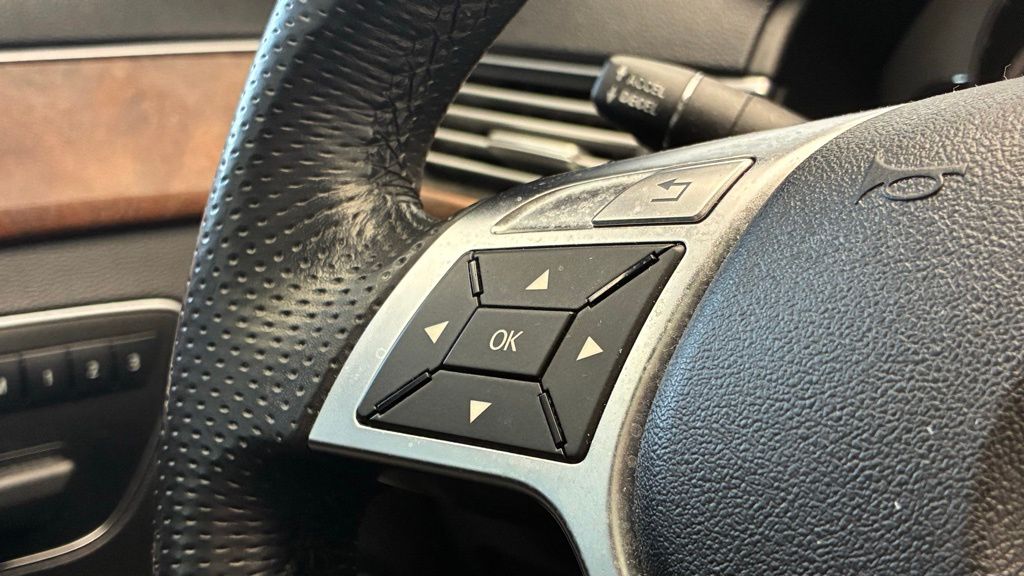 Thumbnail: 2012 Mercedes-Benz E-Class - 14