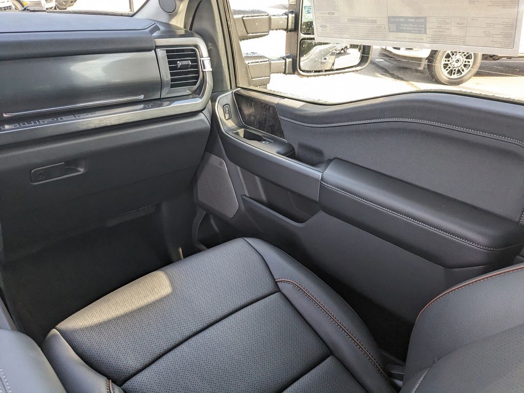 2025 Ford F-250 Super Duty Lariat