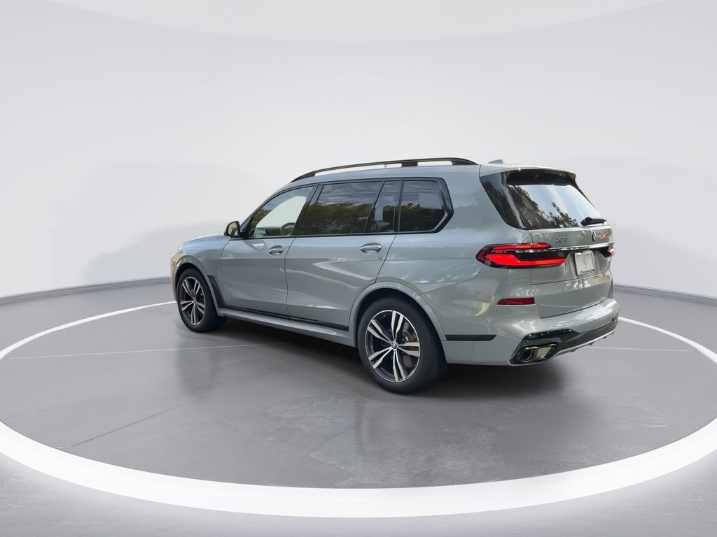 2025 BMW X7 xDrive40i 6