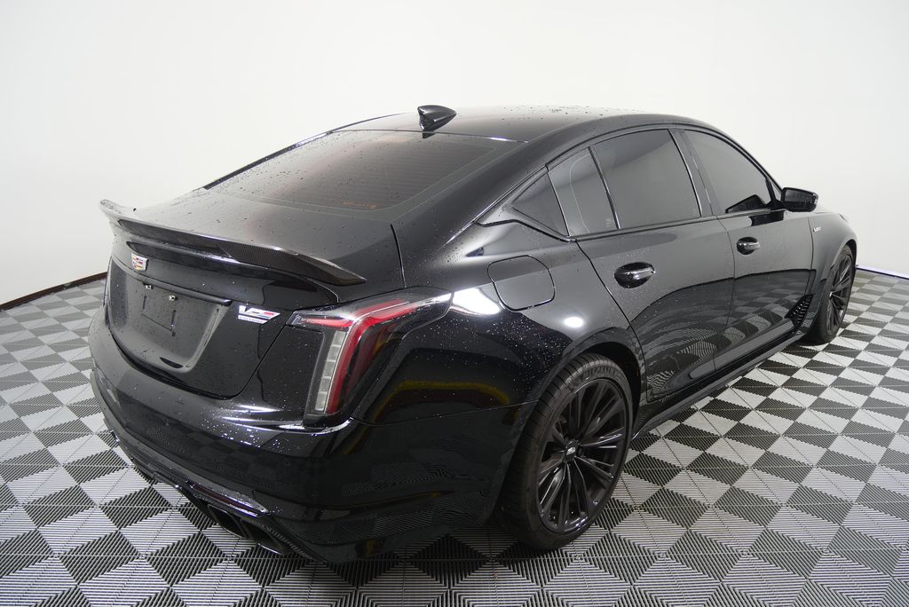 Thumbnail: 2023 Cadillac CT5 - 4