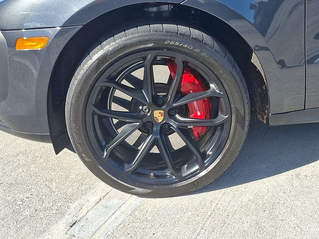 Thumbnail: 2022 Porsche Macan - 12