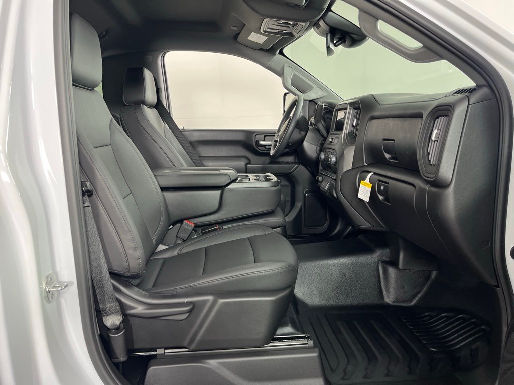 Thumbnail: 2026 Chevrolet Silverado 2500 - 10