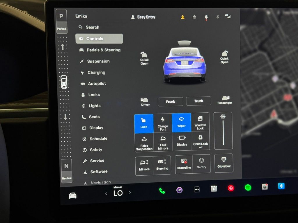 2022 Tesla Model X photo 10
