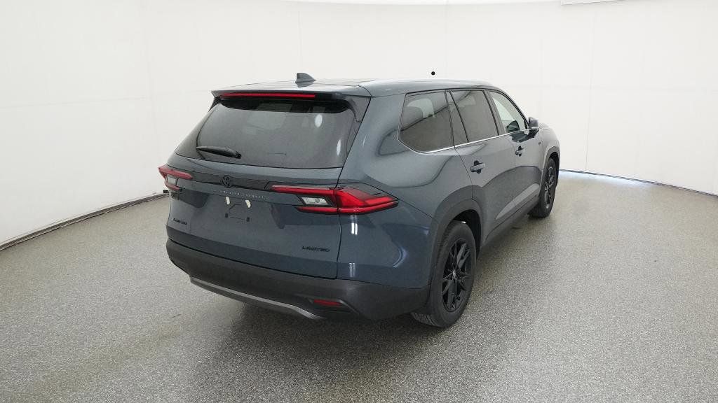 2025 Toyota Grand Highlander Limited 31