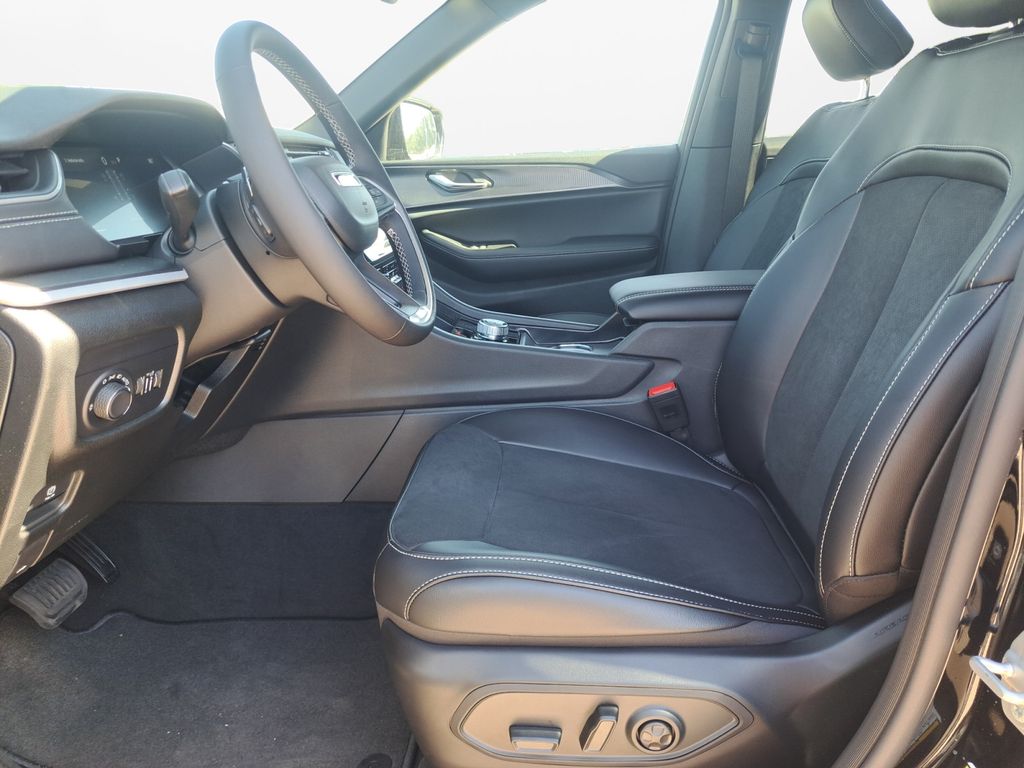 New Car 2025 Jeep Grand Cherokee  Altitude X For Sale Under $40,000 In Austin, Texas