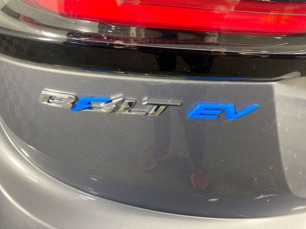 2023 Chevrolet Bolt EV 2LT 31