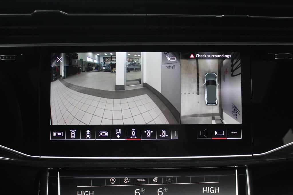 Thumbnail: 2026 Audi Q7 - 27