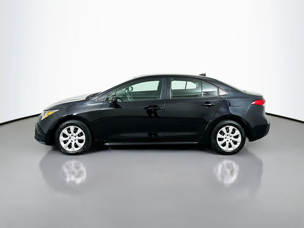 2023 Toyota Corolla LE 8