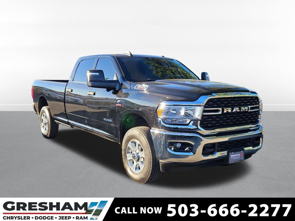 2024 RAM 3500 Big Horn Crew Cab LB 4WD