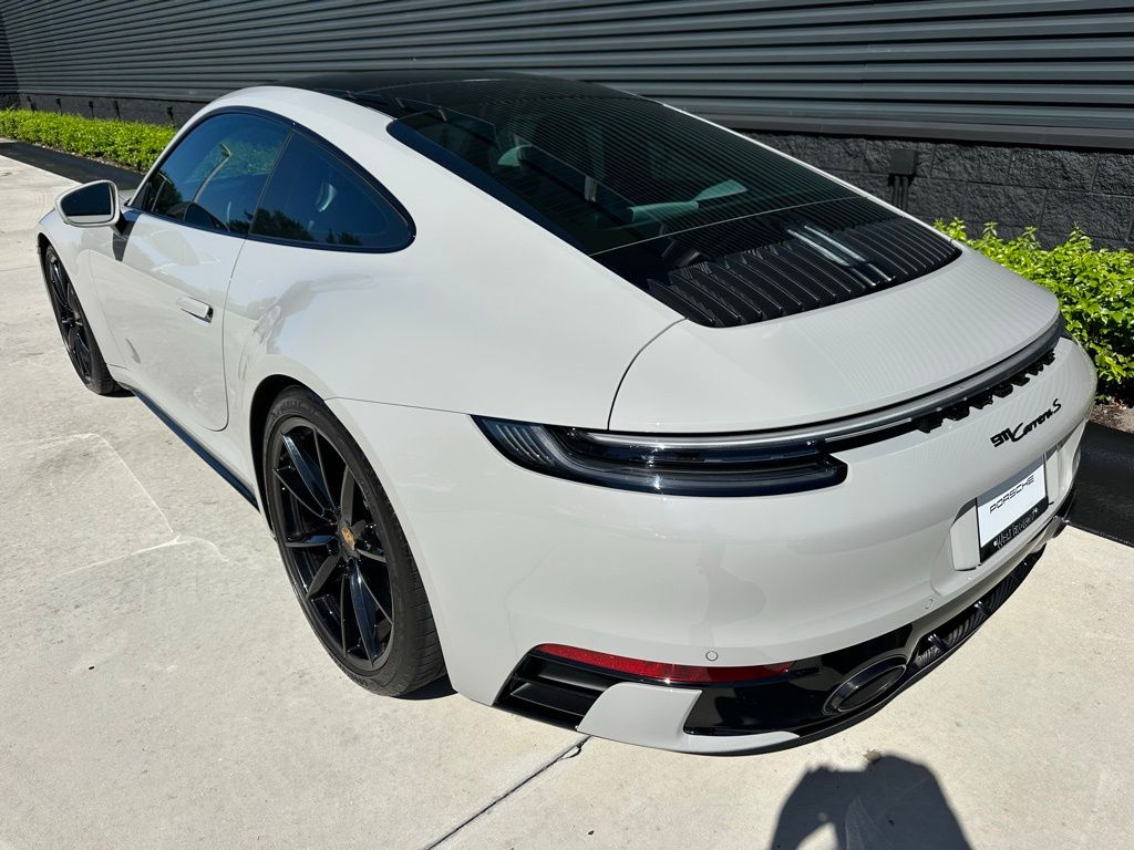 Thumbnail: 2024 Porsche 911 - 6