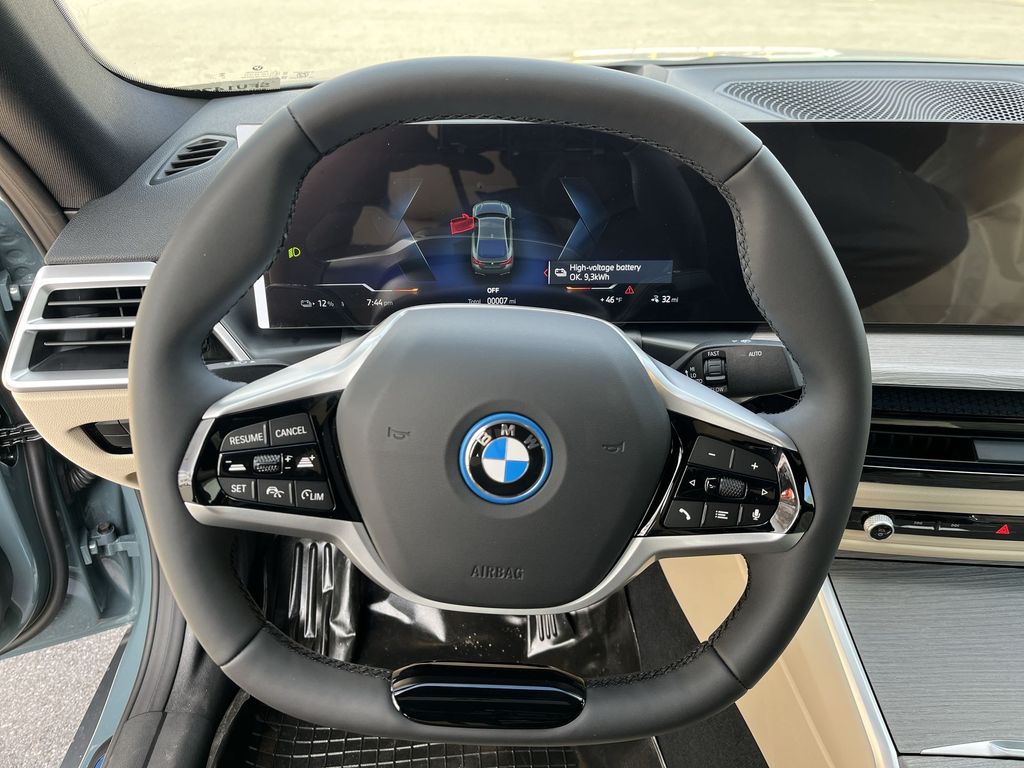 2025 BMW i4 xDrive40 14