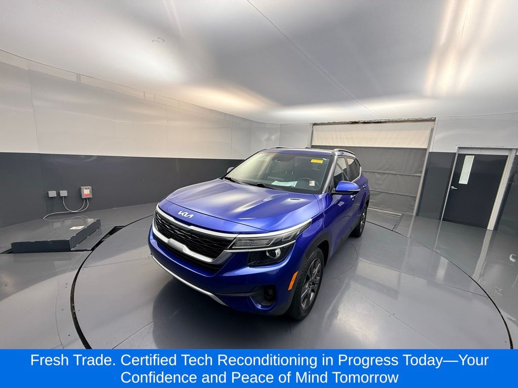 Neptune Blue 2023 Kia Seltos S FWD SUV / Crossover Front-Wheel Drive Continuously Variable Transmission