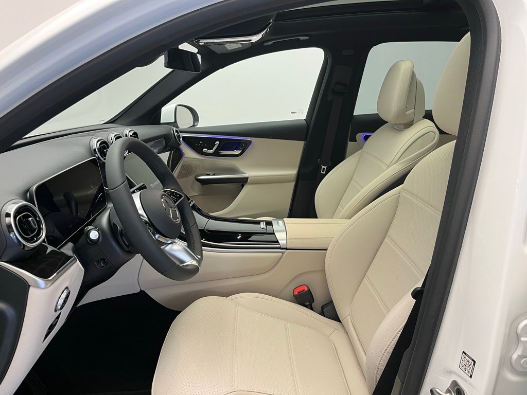 Thumbnail: 2026 Mercedes-Benz GLC - 12