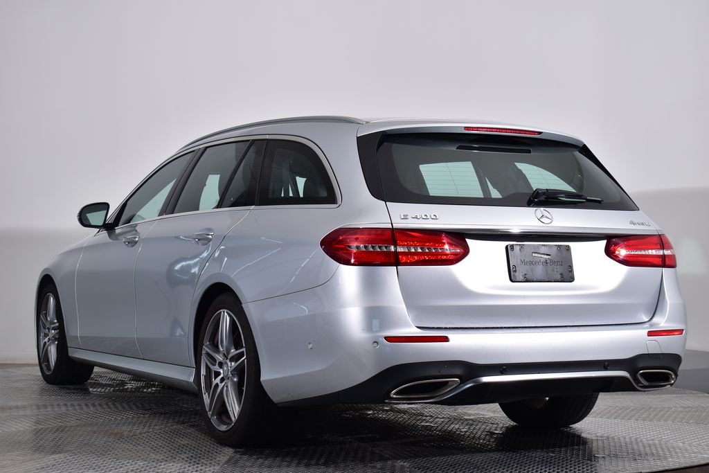 Thumbnail: 2017 Mercedes-Benz E-Class - 3