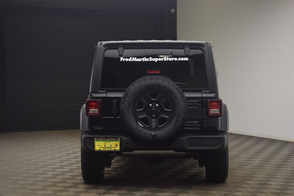 new 2026 Jeep Wrangler car, priced at $39,386